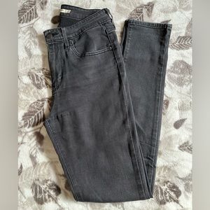 Levi's 721 High Rise Skinny Jeans Soft Black Size 27
